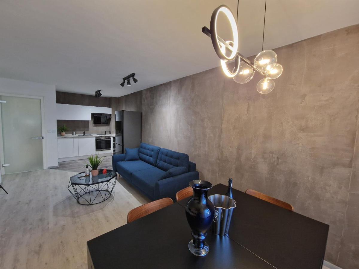 וארנה Marsselis Luxe Port Apartment מראה חיצוני תמונה