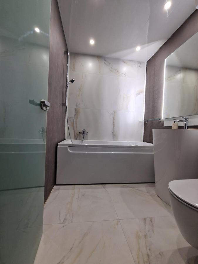 וארנה Marsselis Luxe Port Apartment מראה חיצוני תמונה