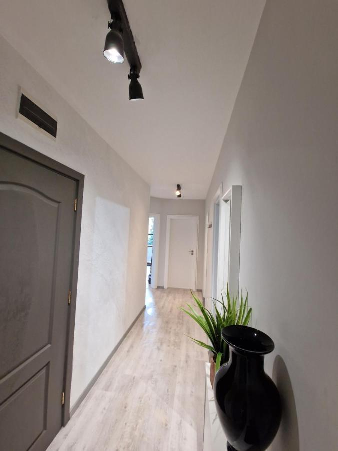 וארנה Marsselis Luxe Port Apartment מראה חיצוני תמונה